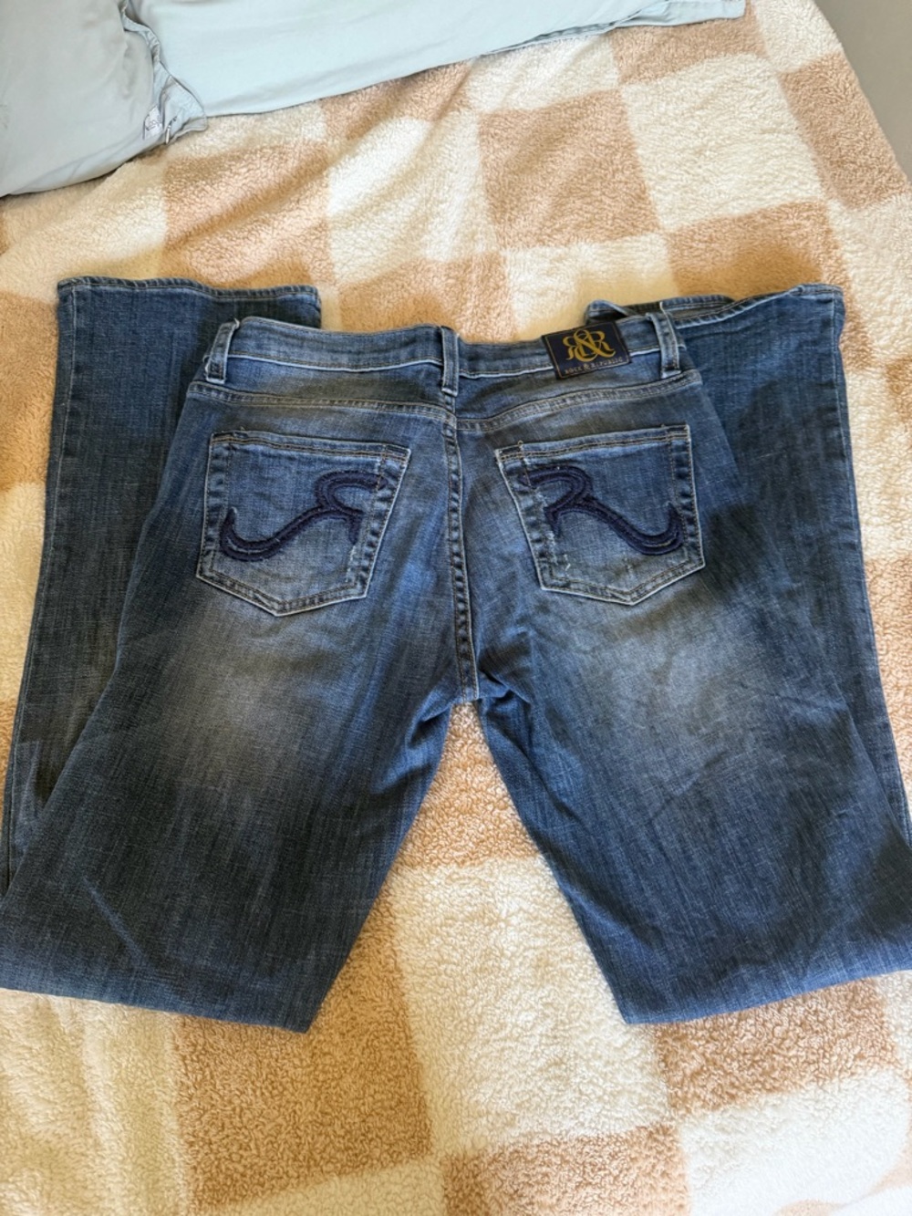 Jeans - Picture 2 of 3